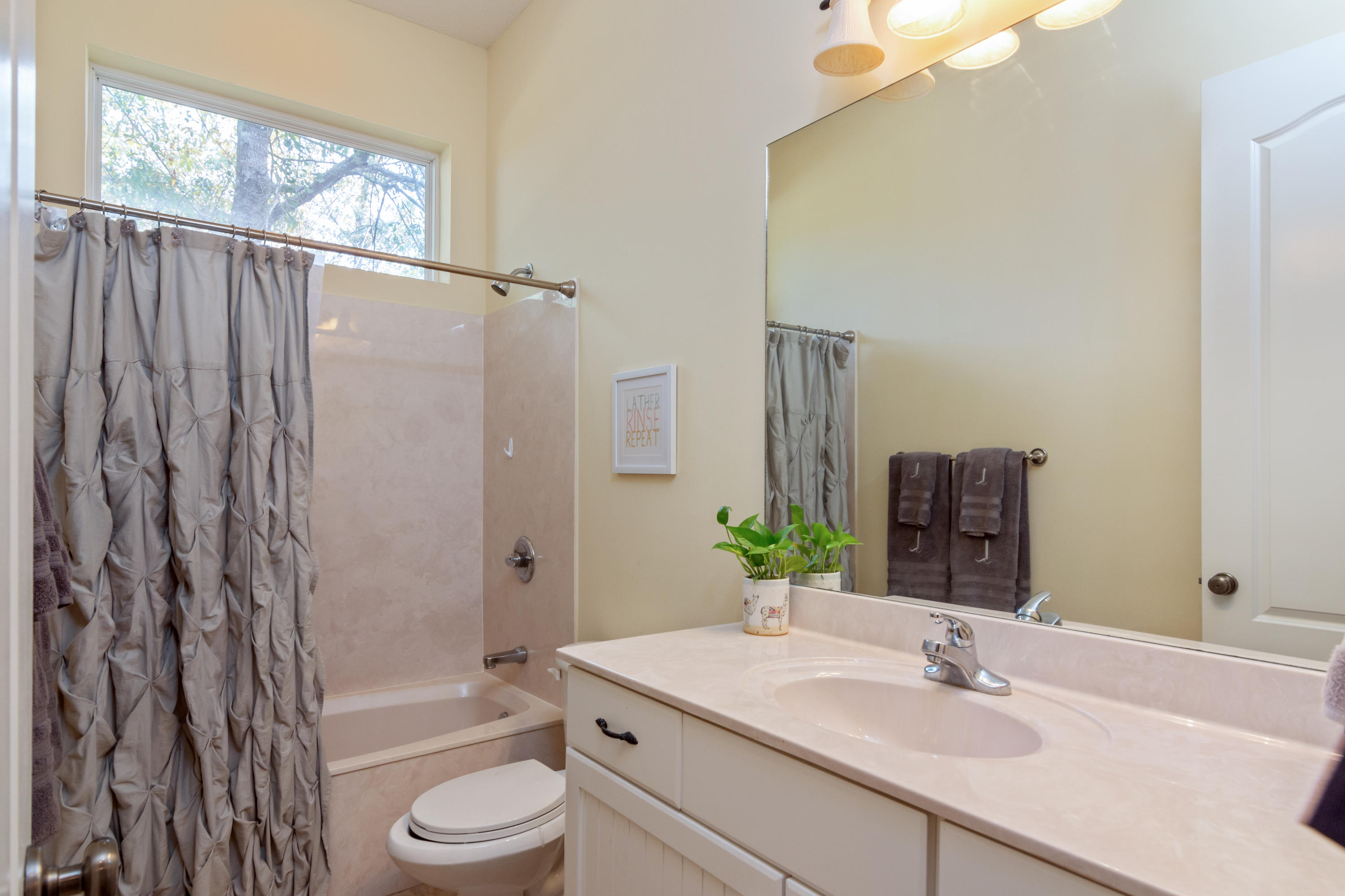 CLAIRES VINEYARD - Residential