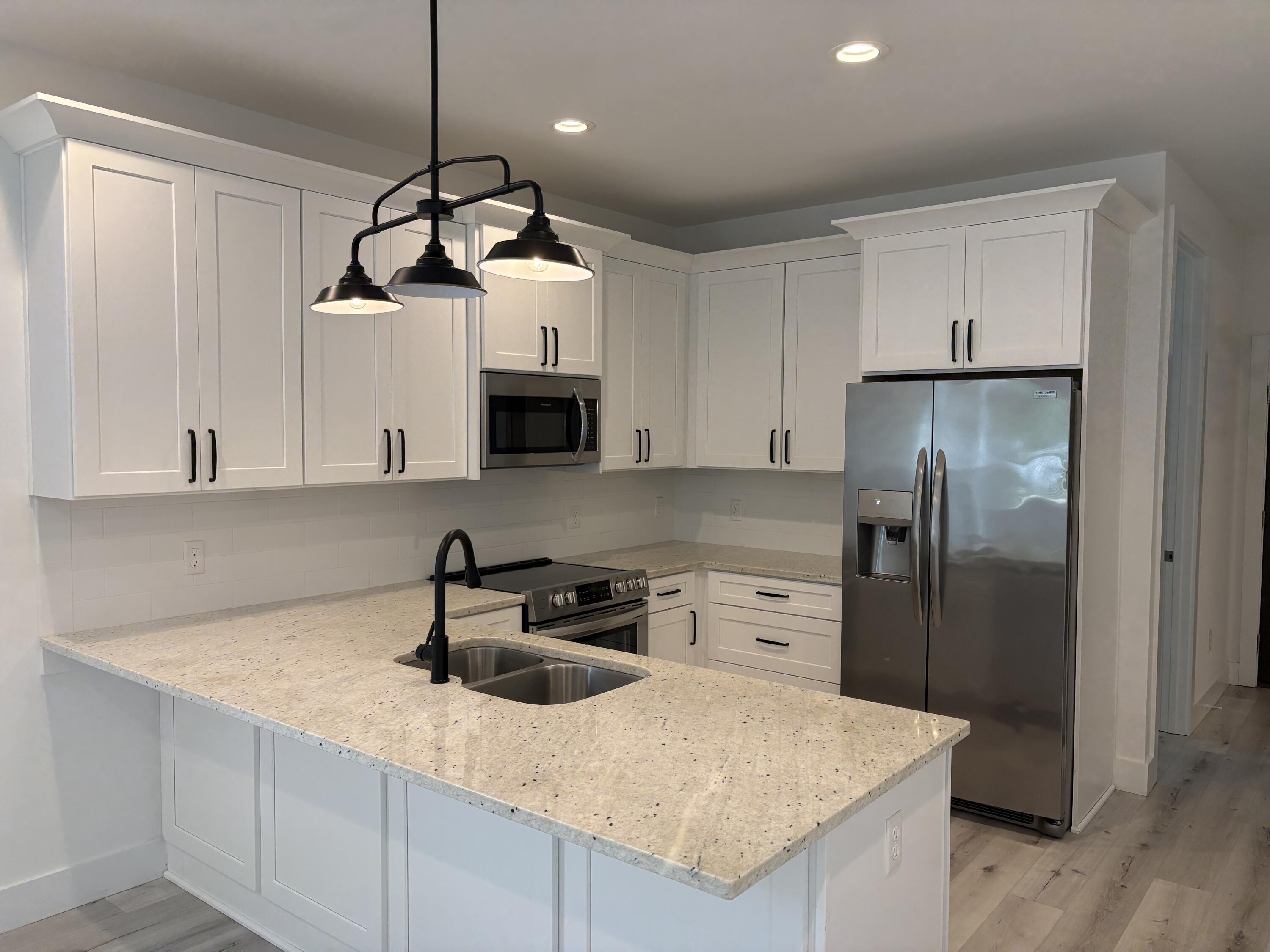 EMERALD HEIGHTS S/D - Residential Lease