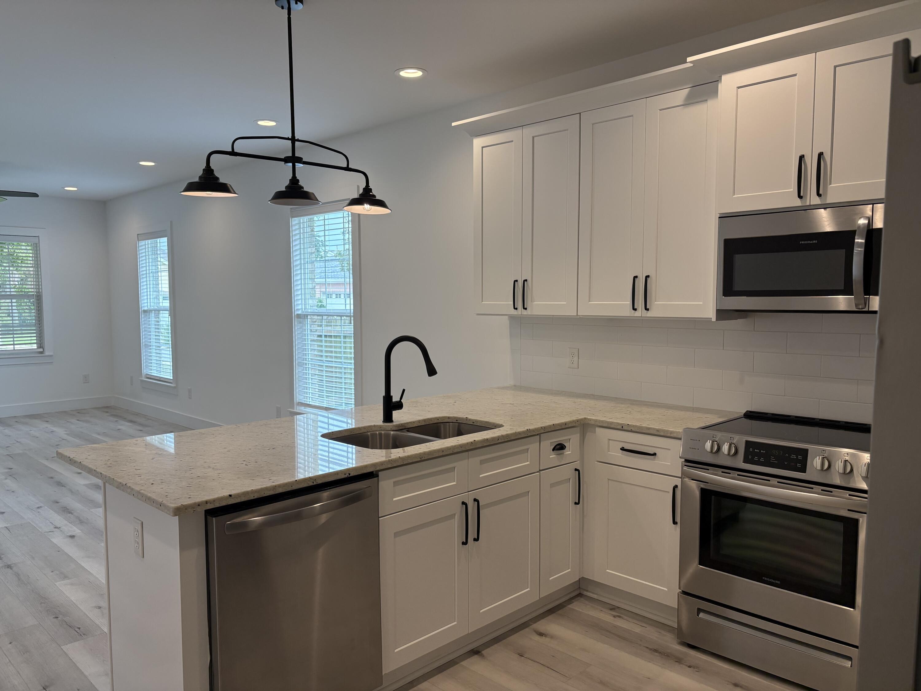 EMERALD HEIGHTS S/D - Residential Lease