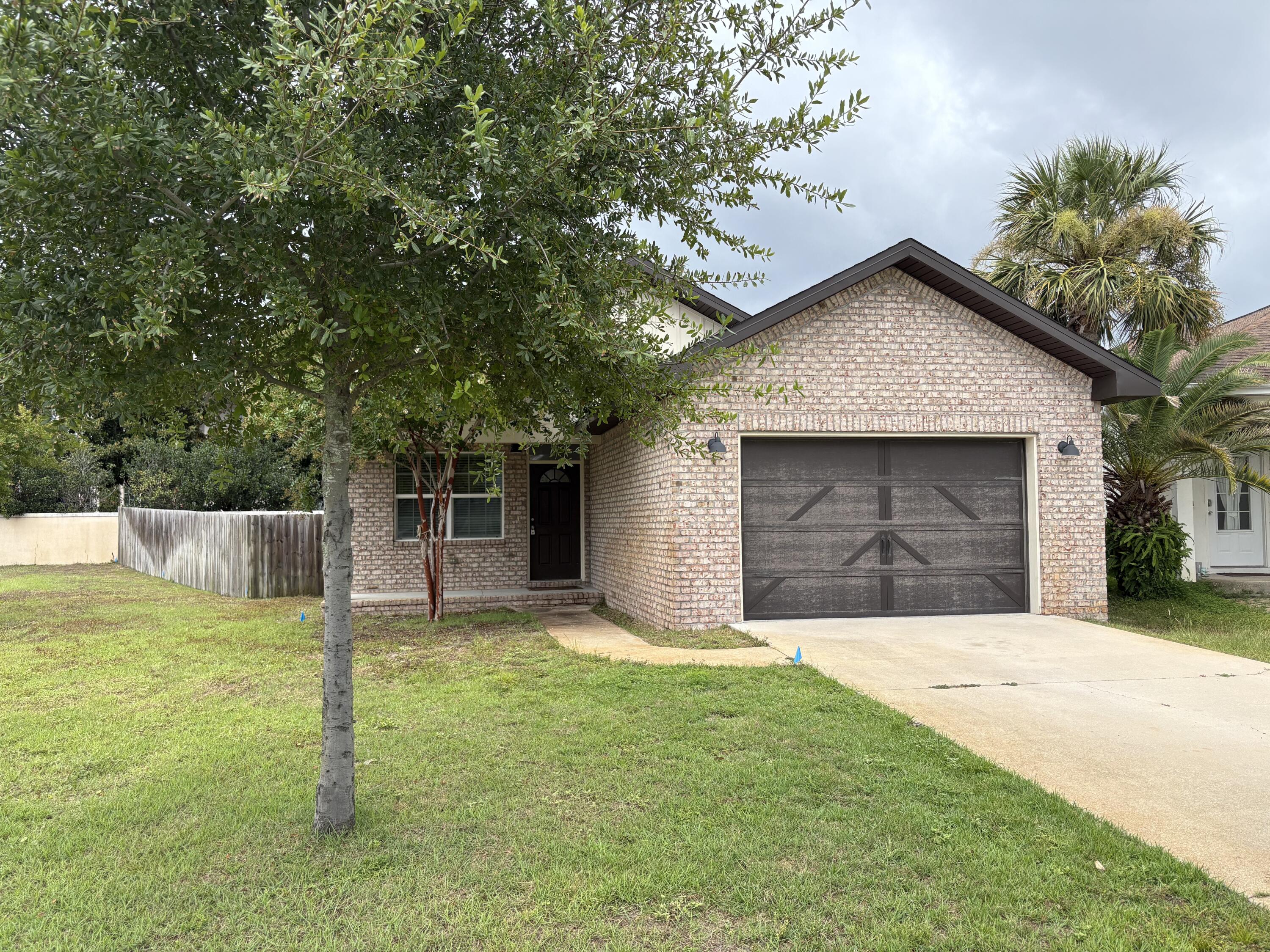 EMERALD HEIGHTS S/D - Residential Lease