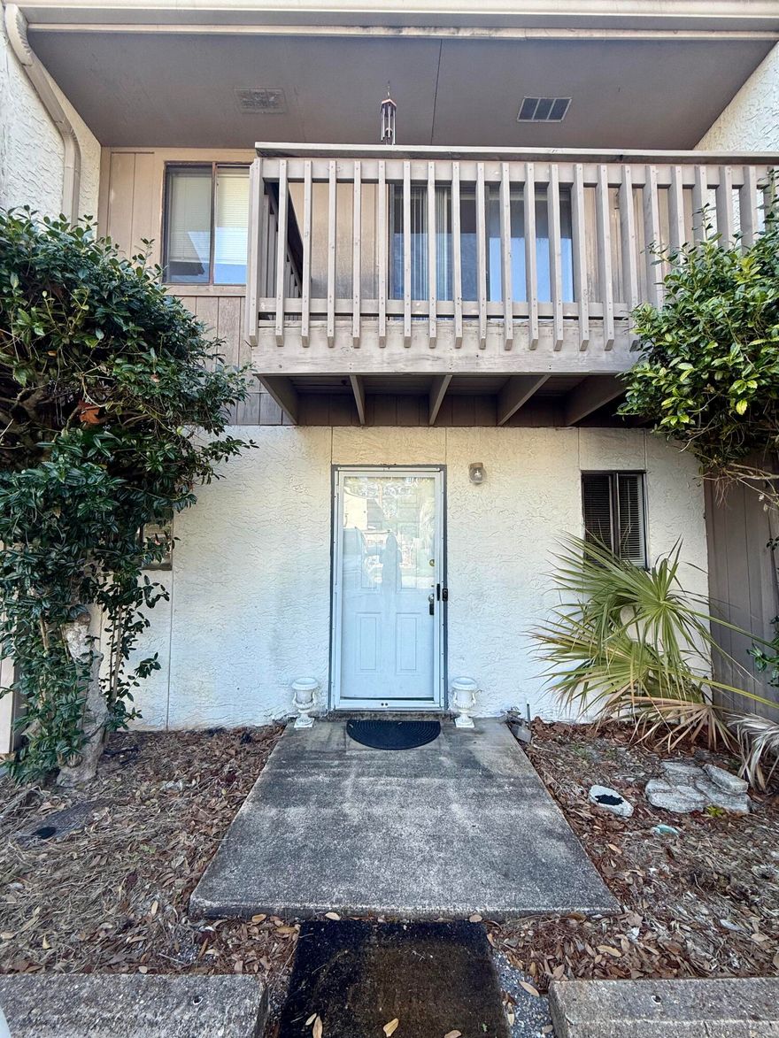 Perfectly situated in the heart of Ft. Walton Beach, this 2-bedroom, 2-bath townhouse sits right across from the community swimming pool. Just under 1200 square feet, both bedrooms and laundry closet are upstairs