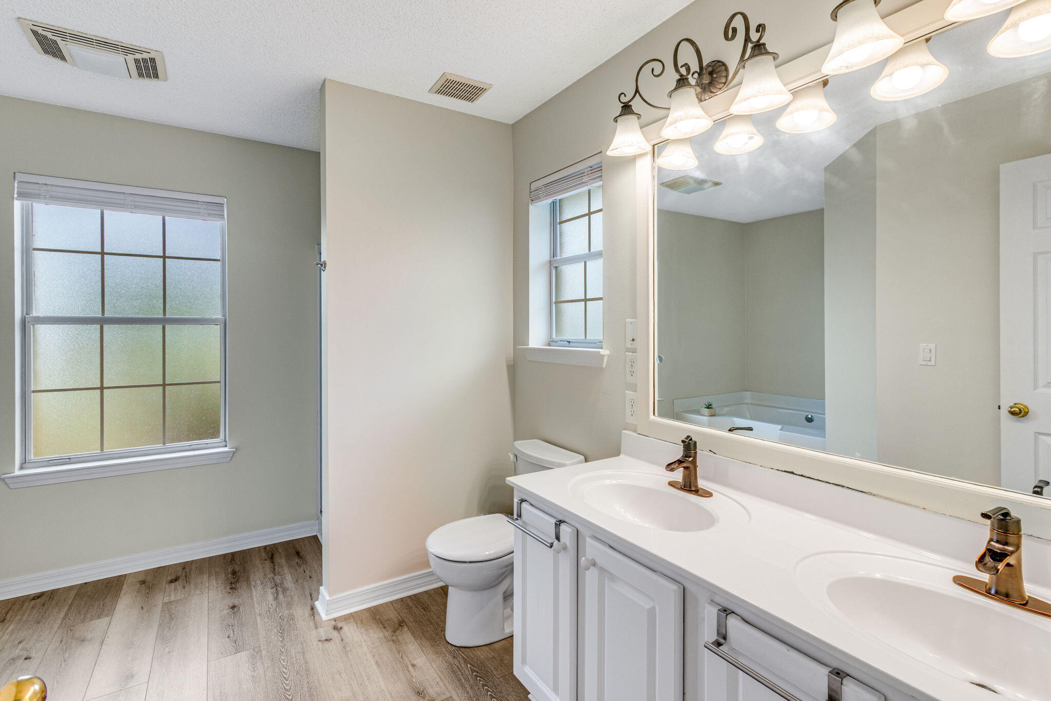 SEASPRAY - Residential Lease