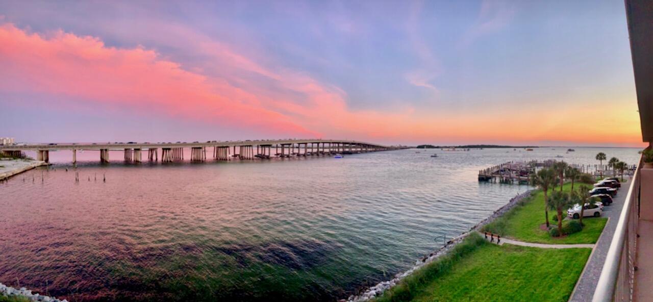 SIDES MORENO POINT WEST - Residential