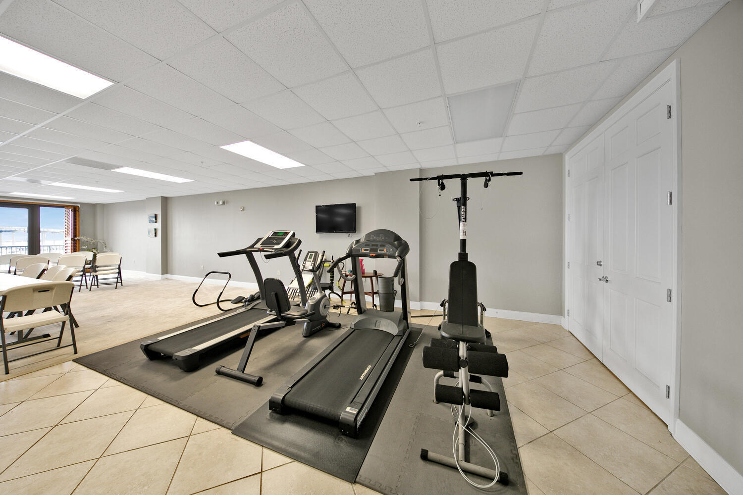 SIDES MORENO POINT WEST - Residential