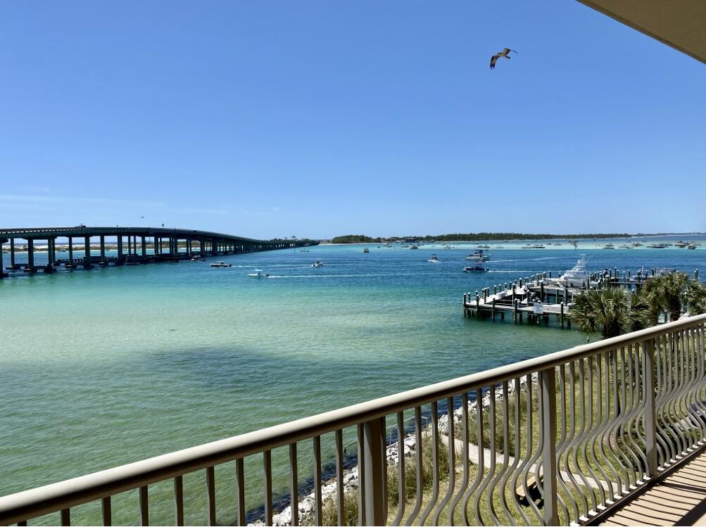 SIDES MORENO POINT WEST - Residential