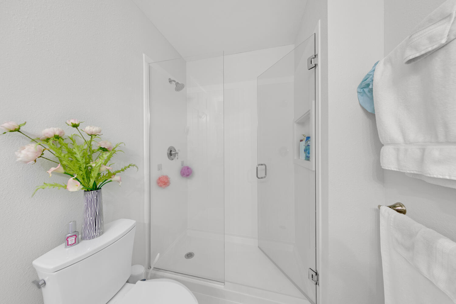 SIDES MORENO POINT WEST - Residential