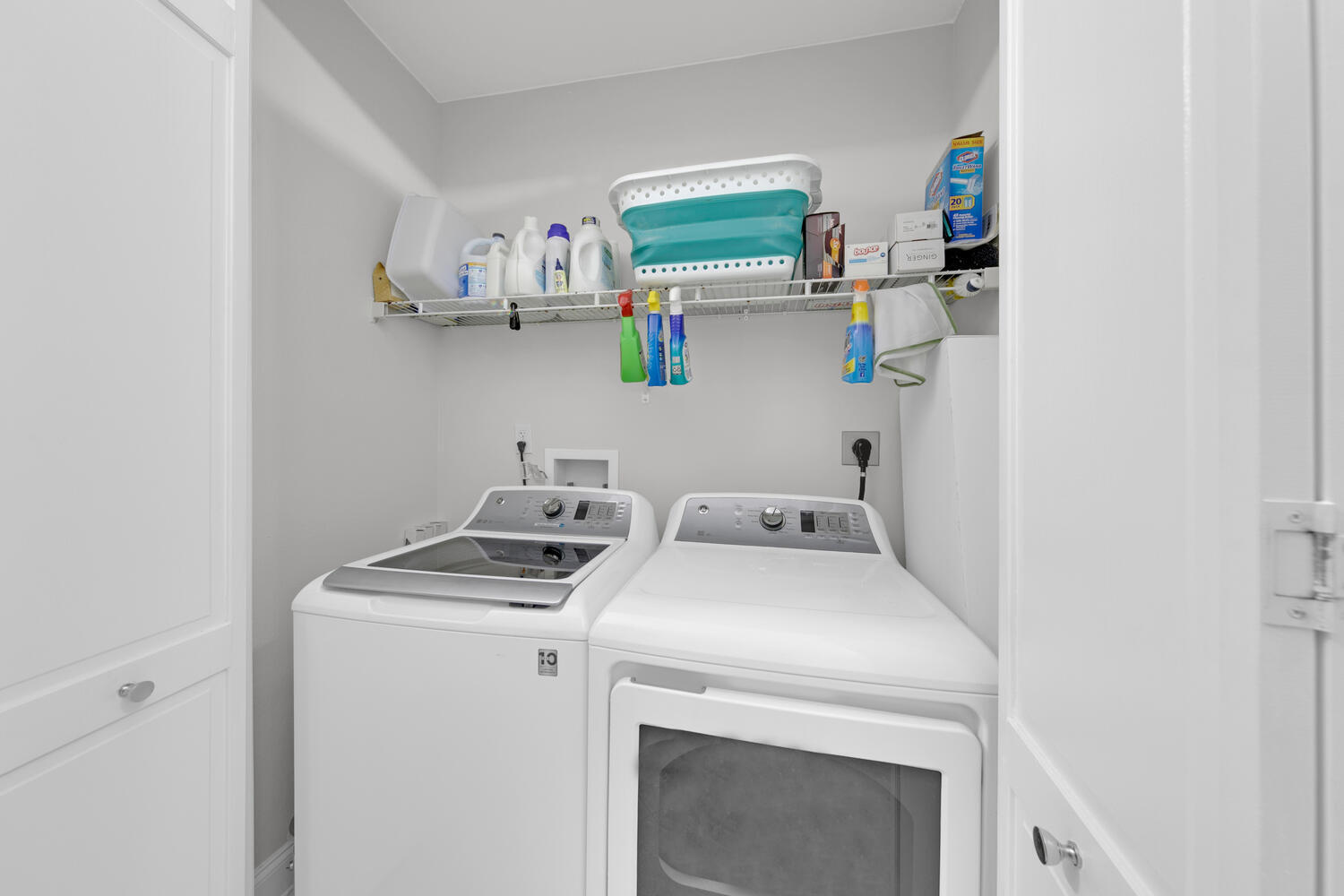 SIDES MORENO POINT WEST - Residential