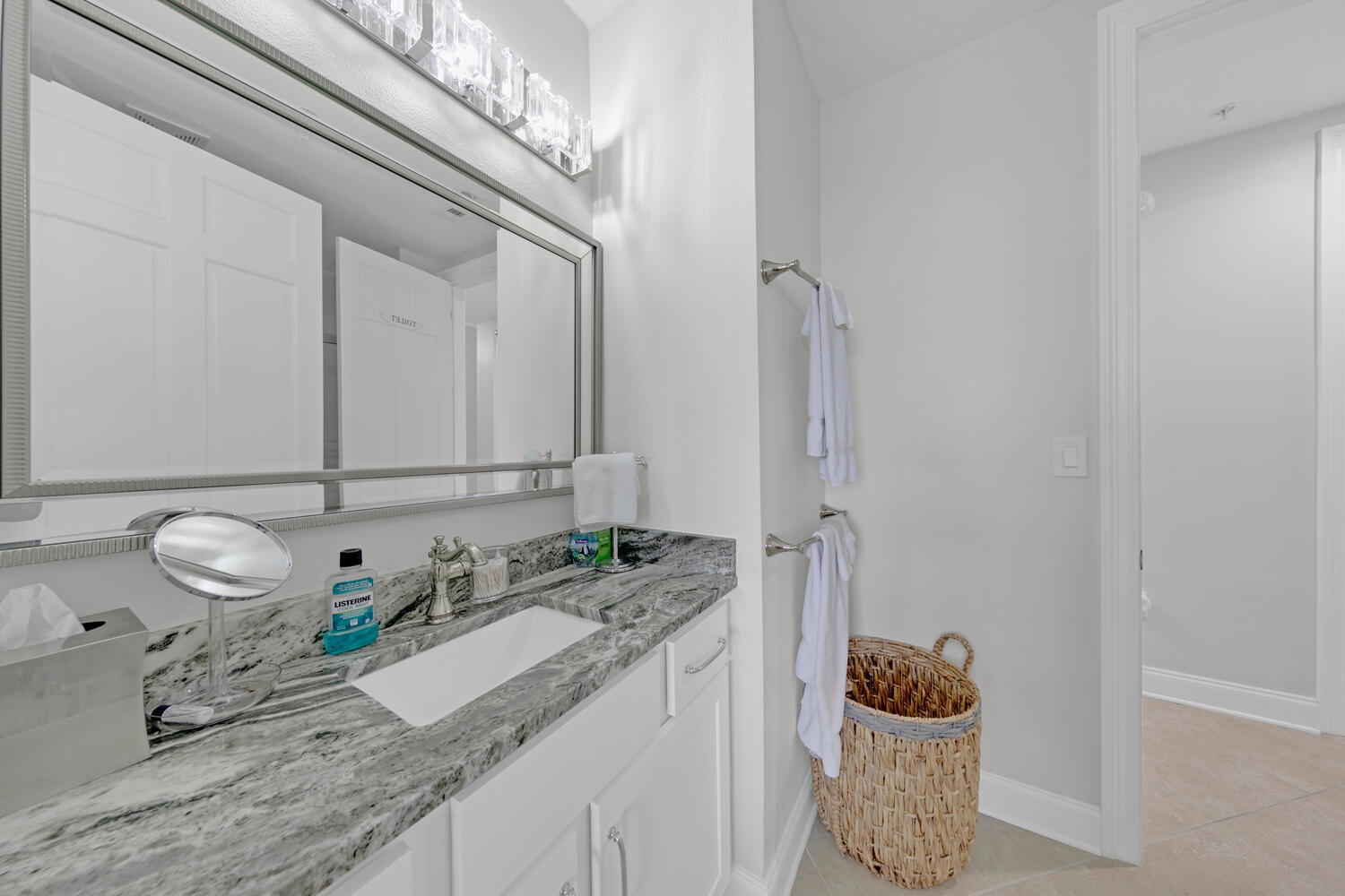 SIDES MORENO POINT WEST - Residential