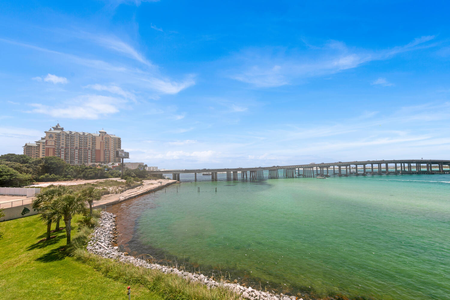 SIDES MORENO POINT WEST - Residential