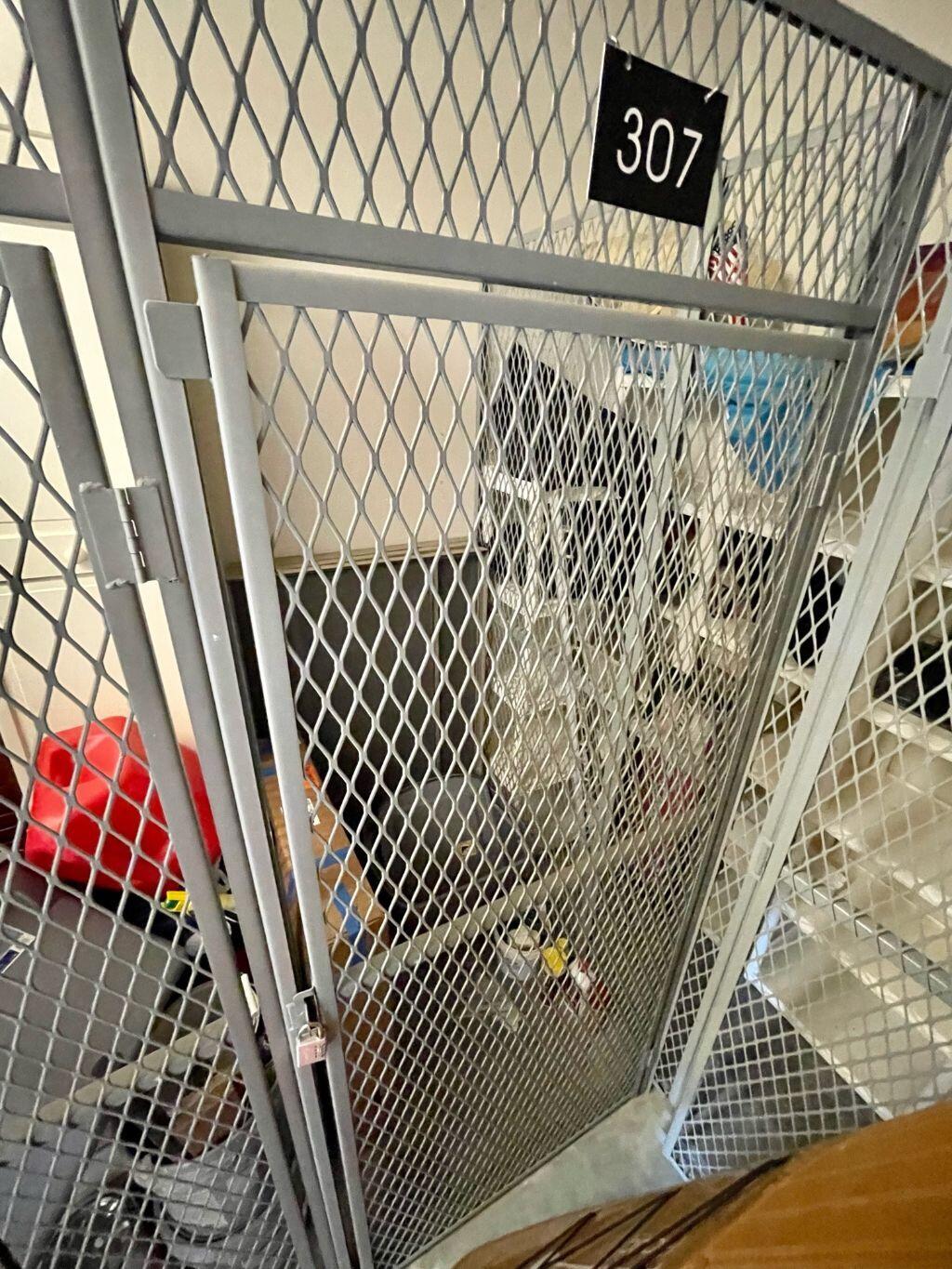 SIDES MORENO POINT WEST - Residential