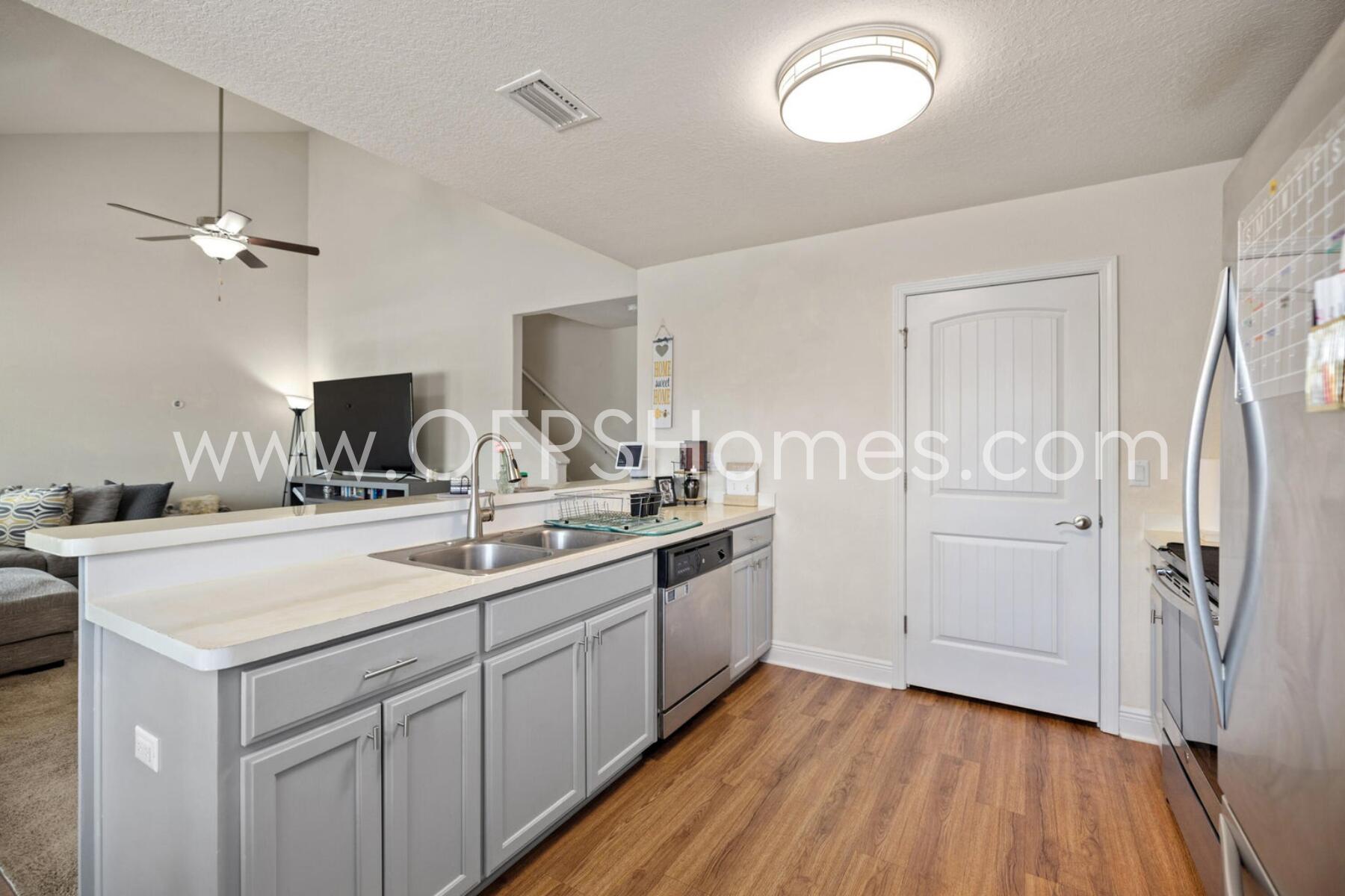 CARMELL RIDGE - Residential Lease