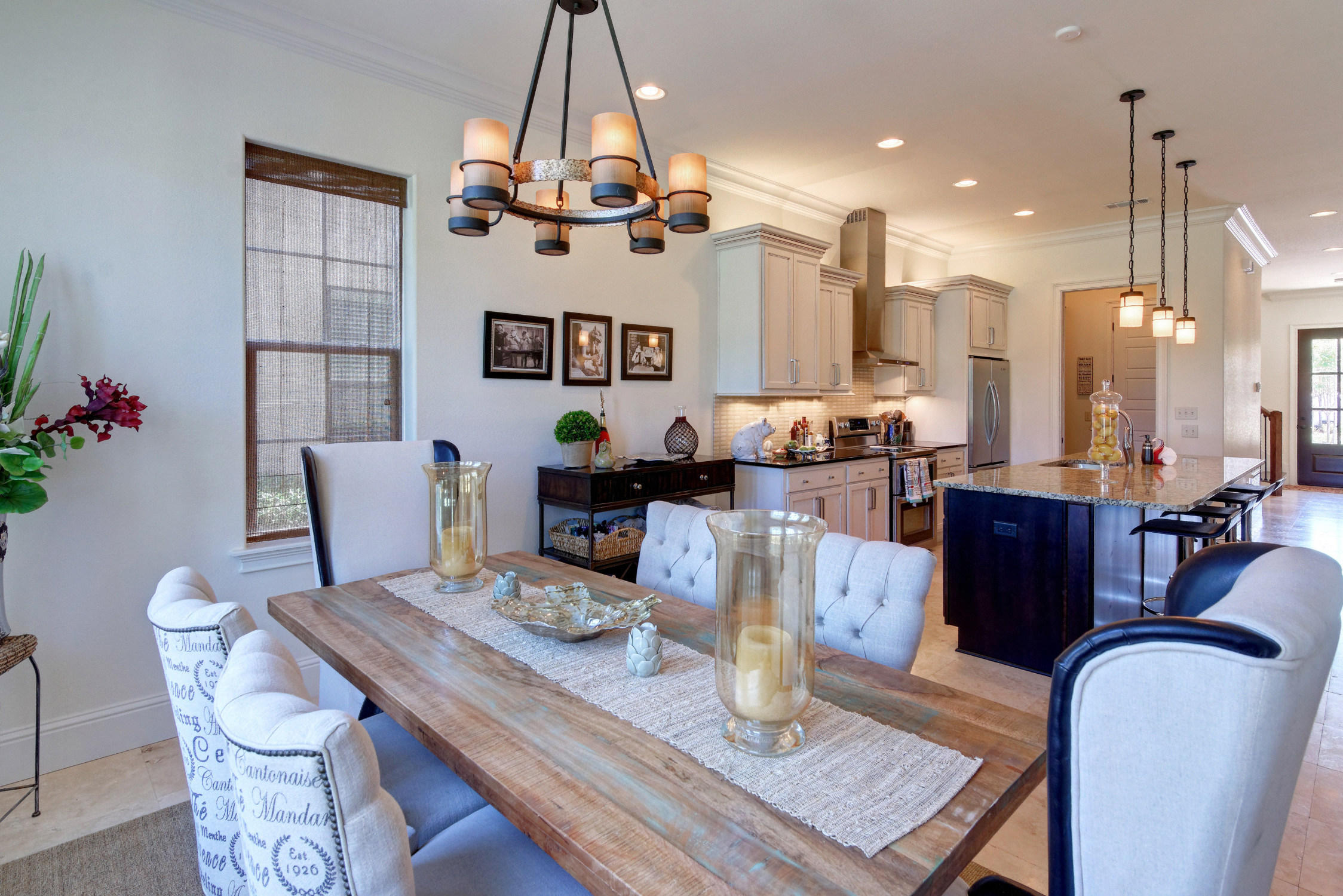 VILLA LAGO - Residential