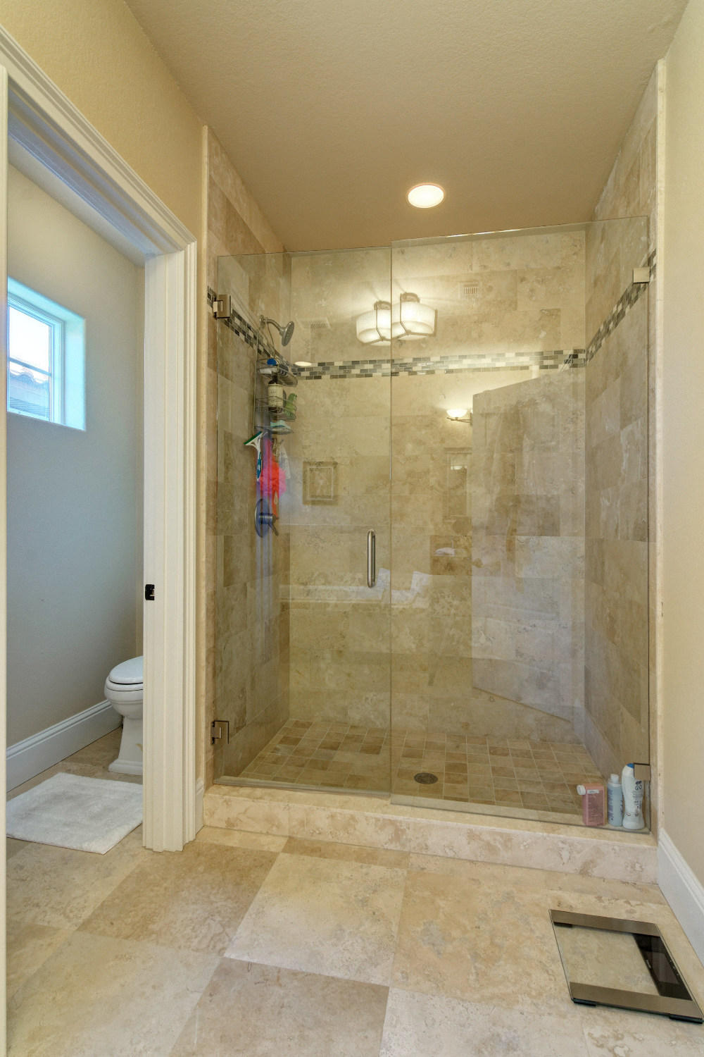 VILLA LAGO - Residential