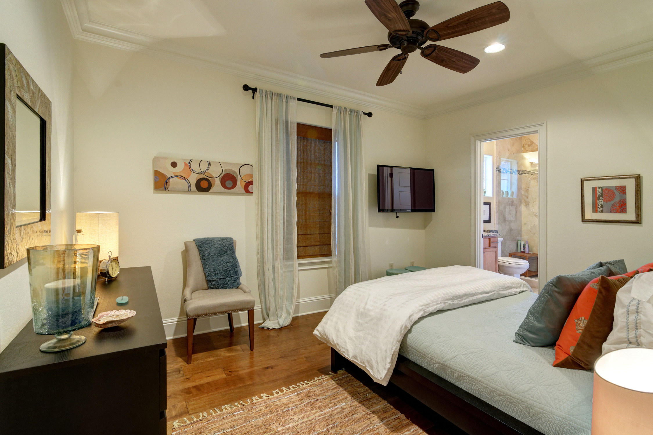 VILLA LAGO - Residential