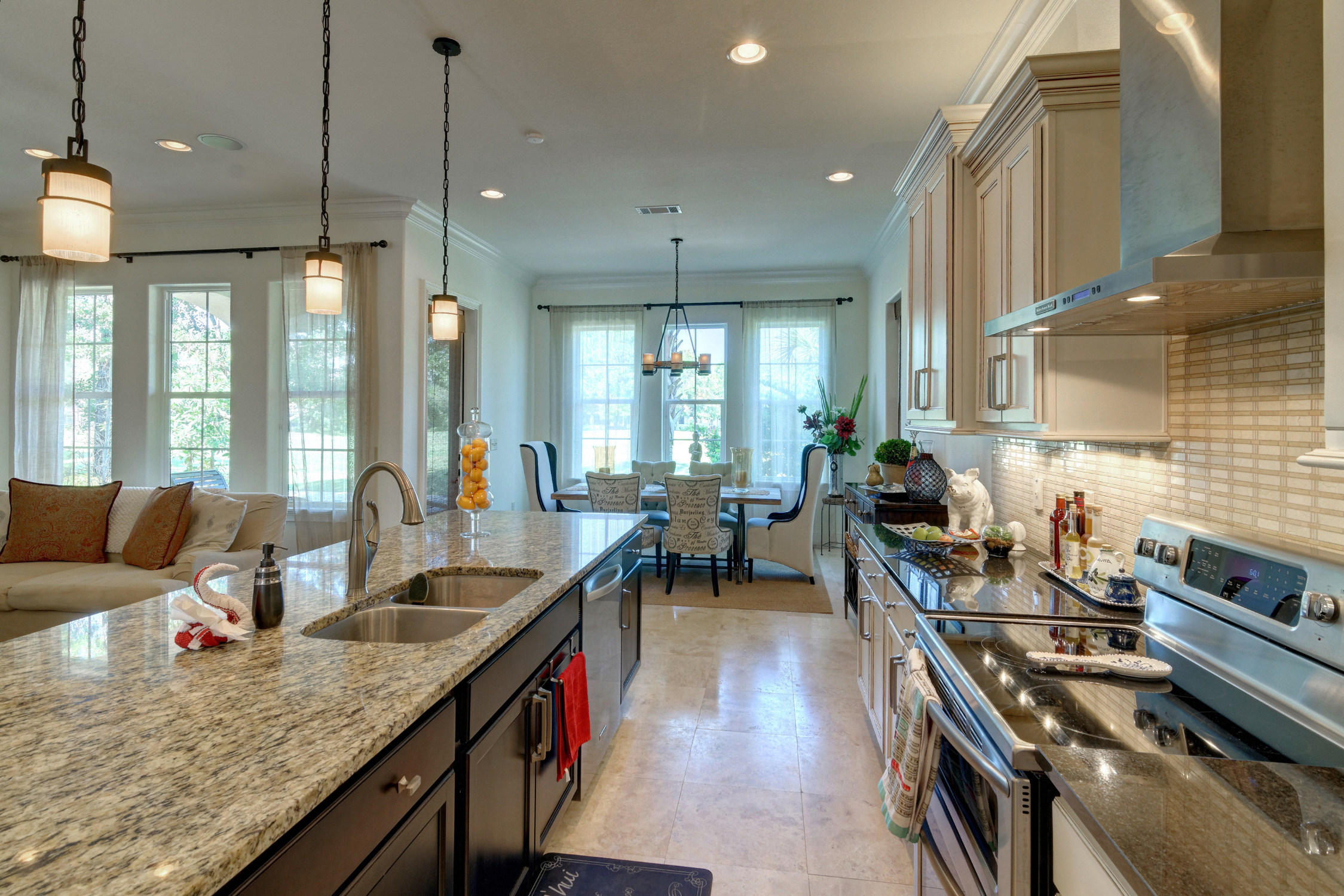 VILLA LAGO - Residential