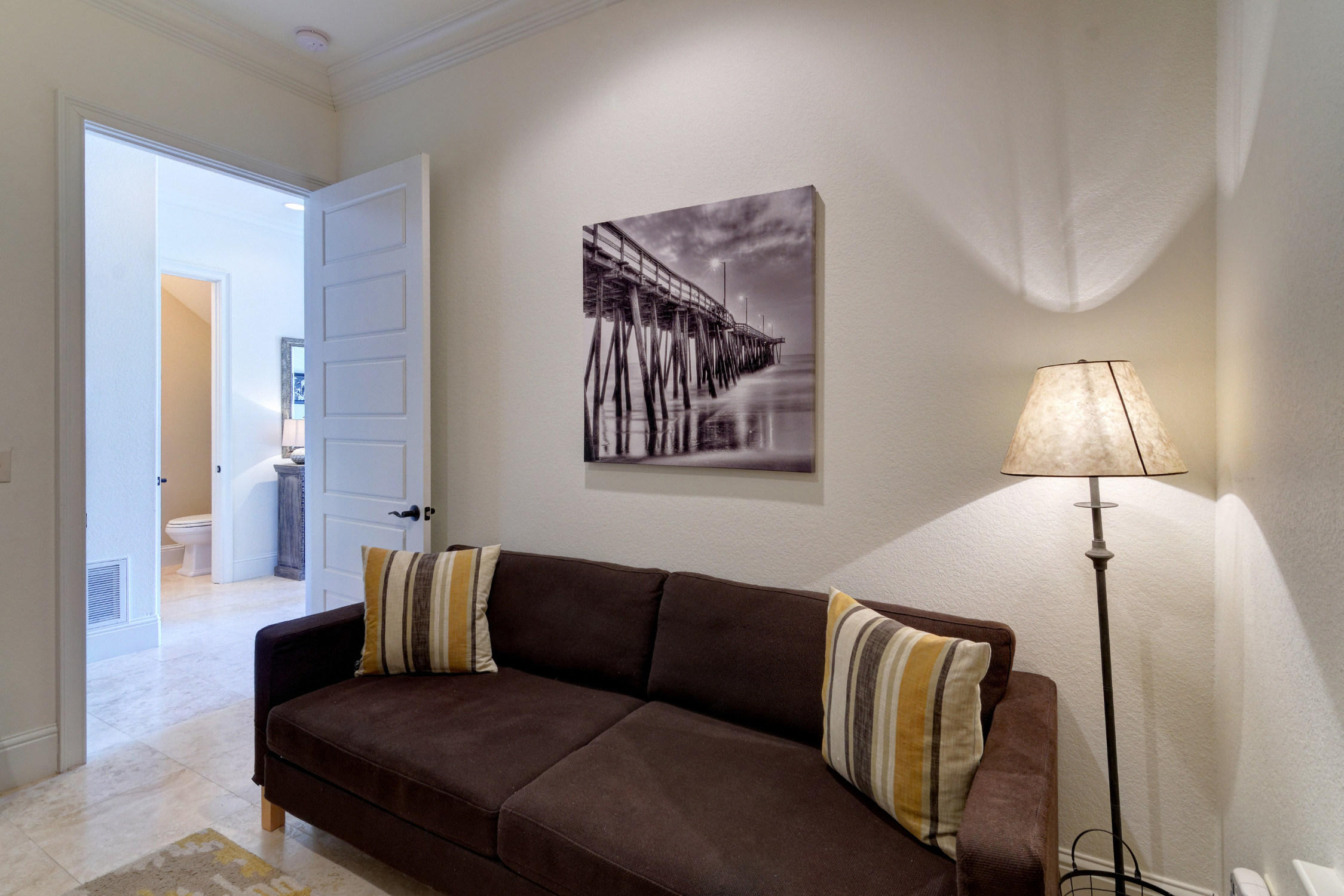 VILLA LAGO - Residential