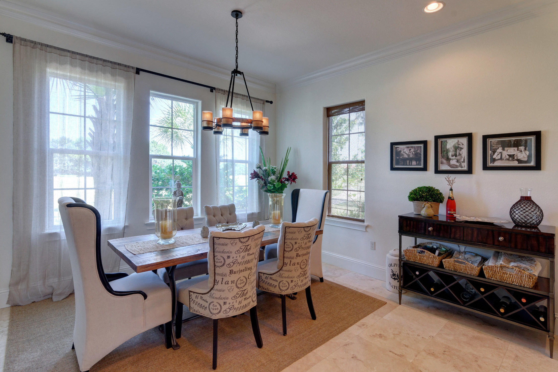 VILLA LAGO - Residential