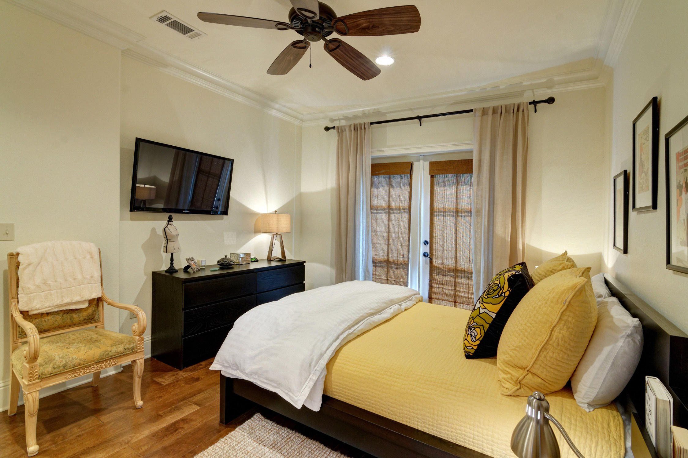 VILLA LAGO - Residential