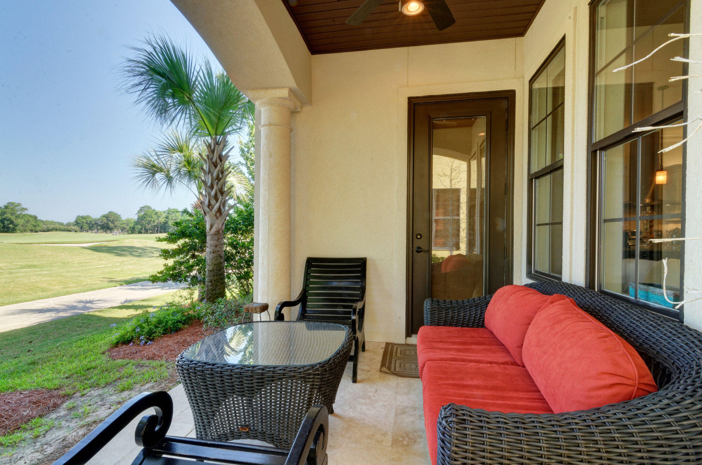 VILLA LAGO - Residential