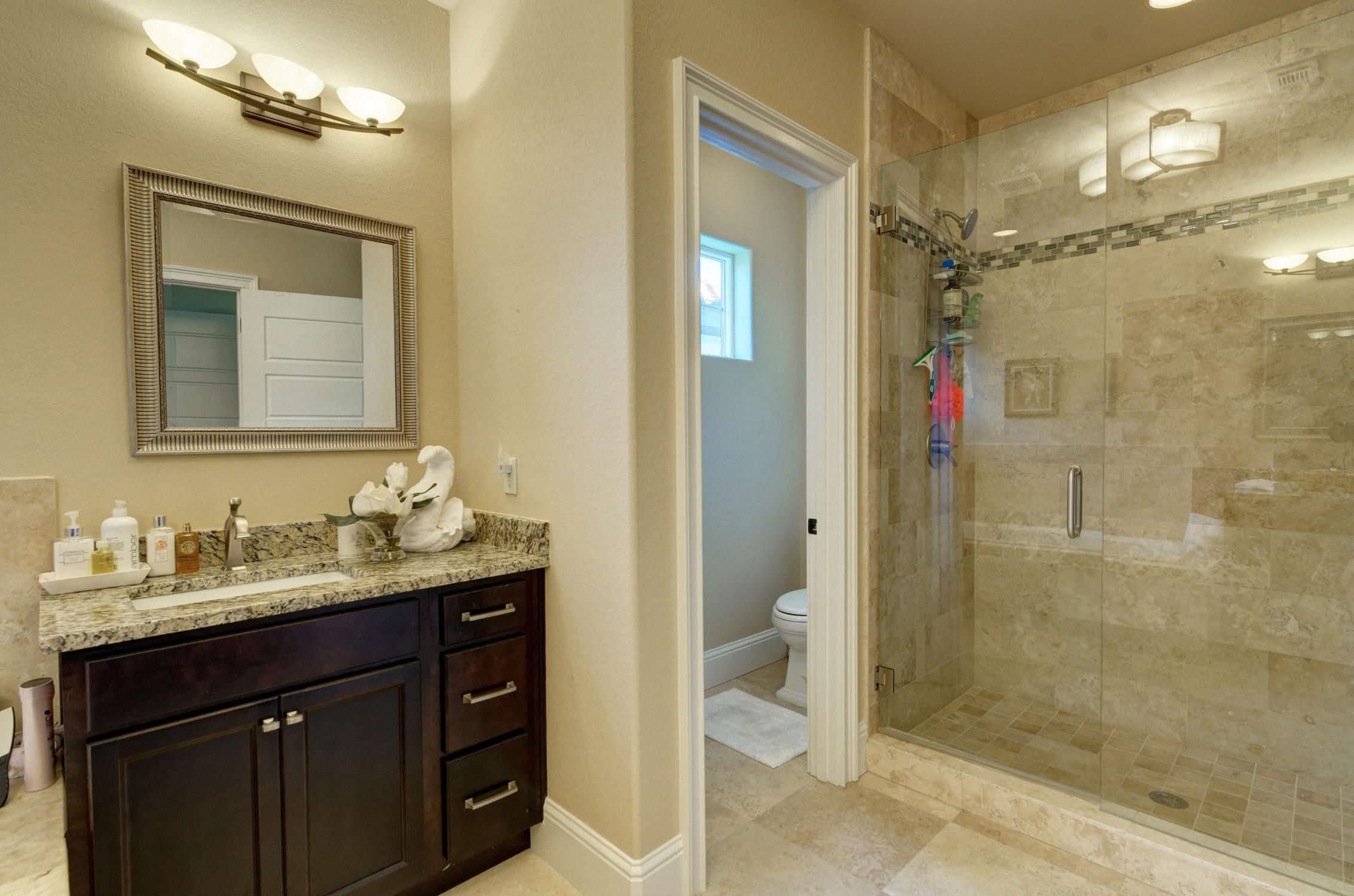 VILLA LAGO - Residential