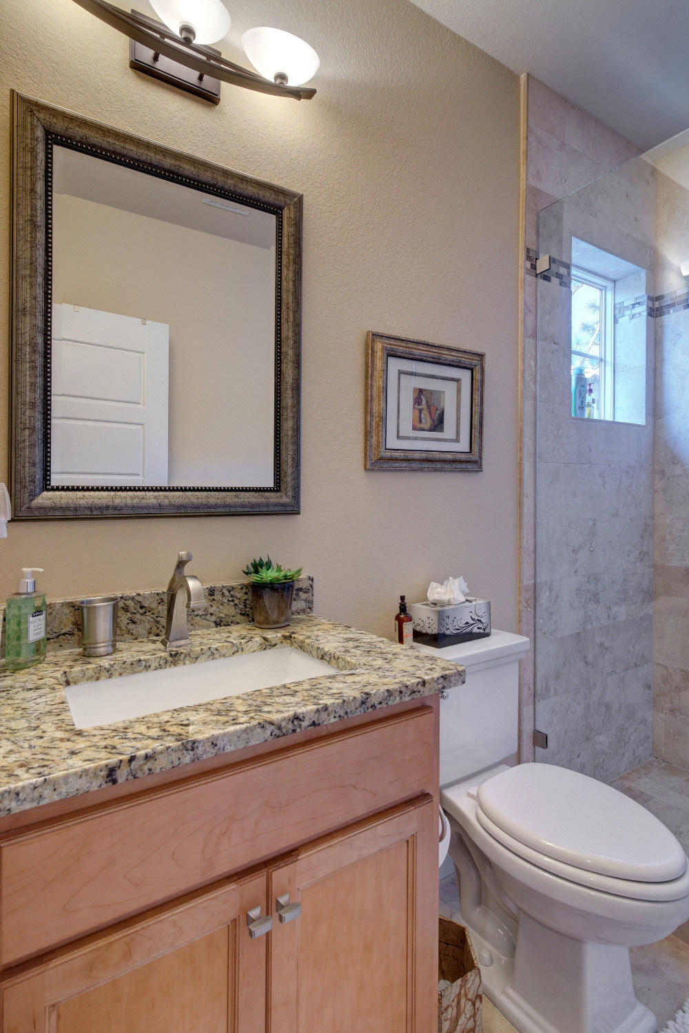 VILLA LAGO - Residential