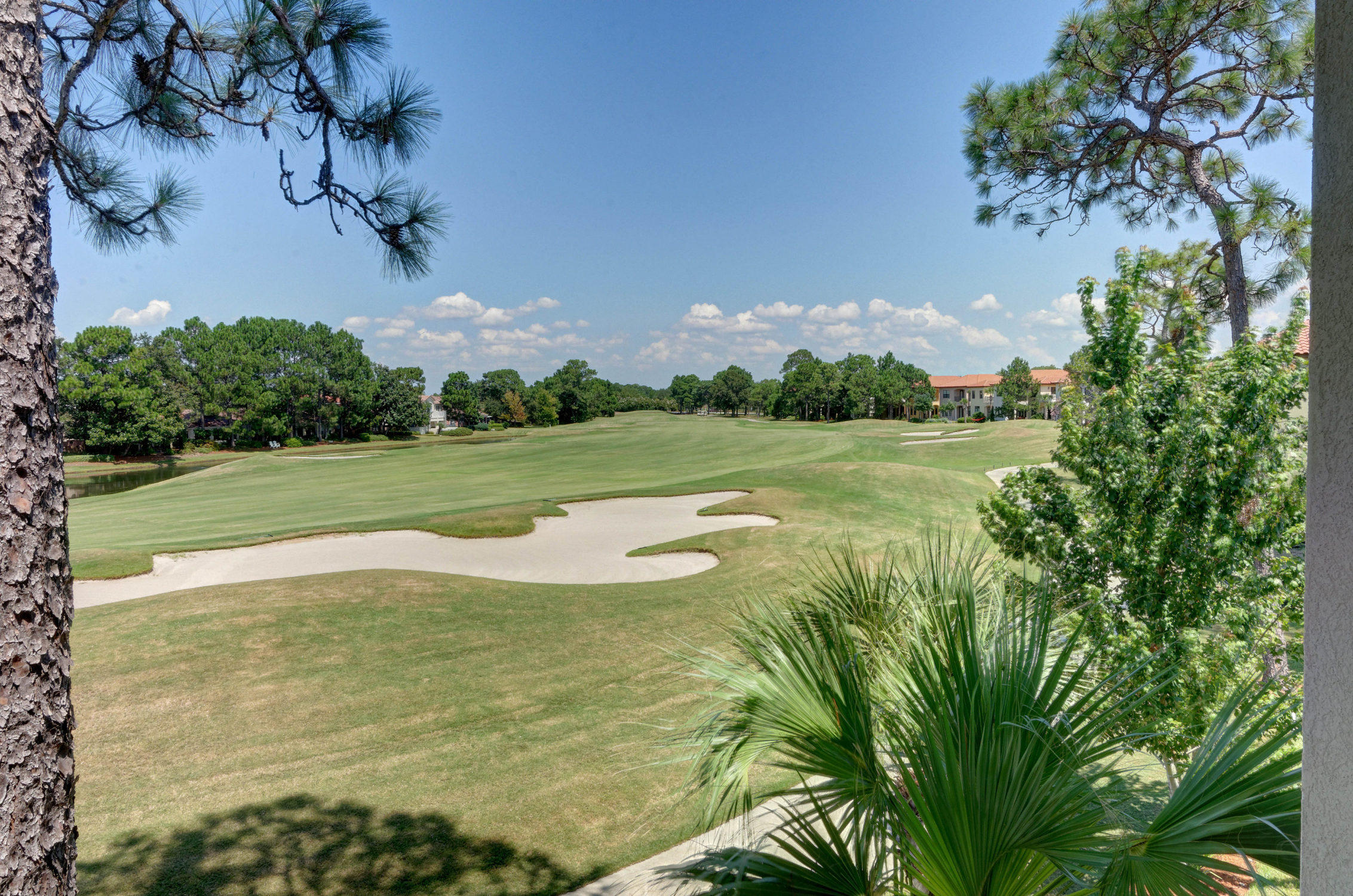 VILLA LAGO - Residential