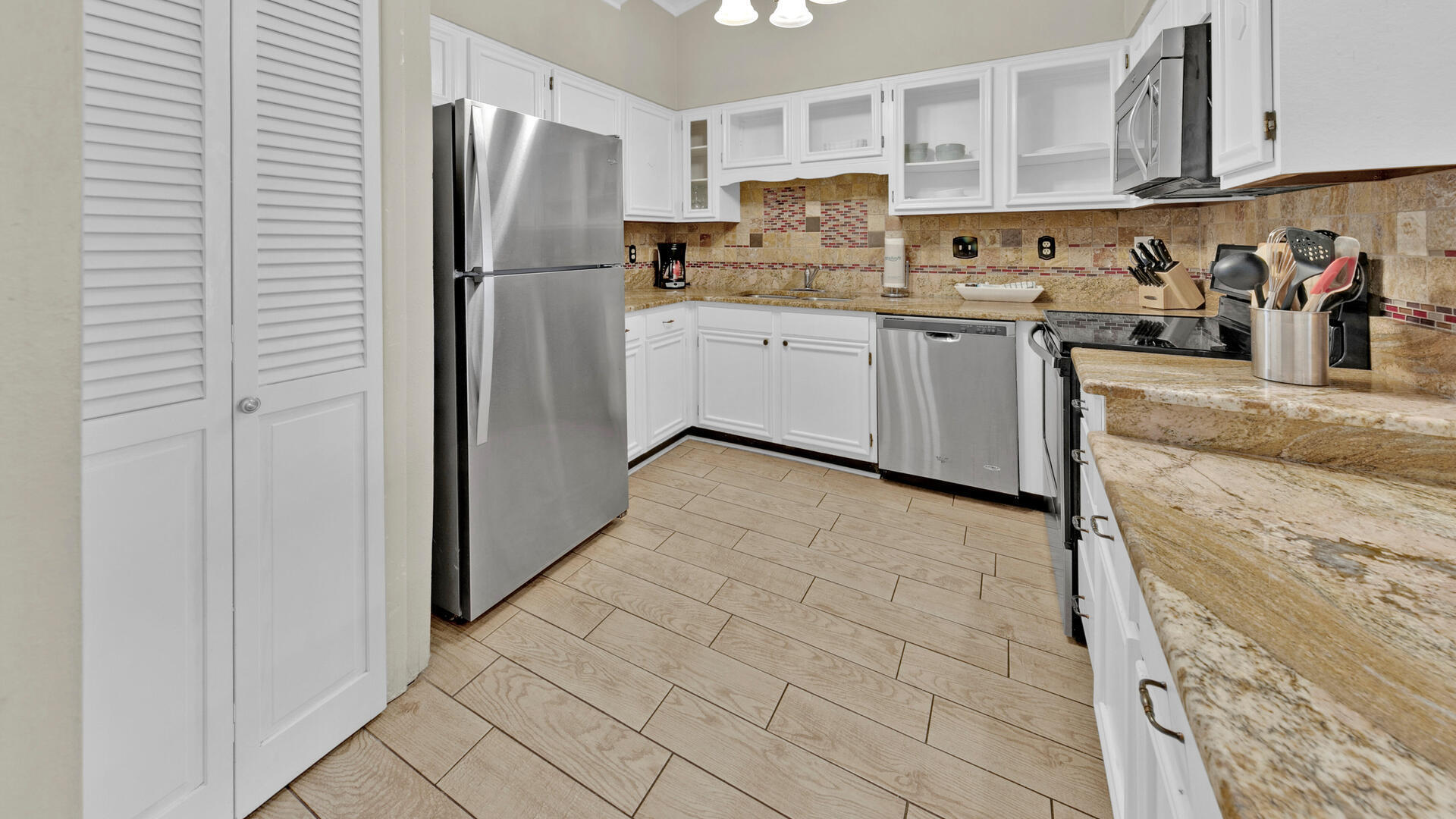 CHATEAU LA MER CONDO - Residential