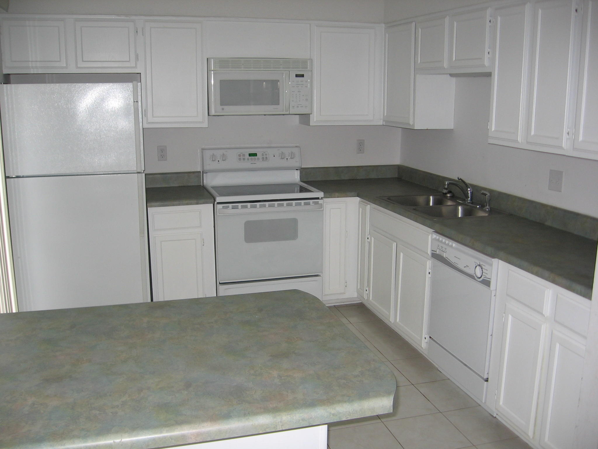 HIDDEN TRAILS PH 4 - Residential