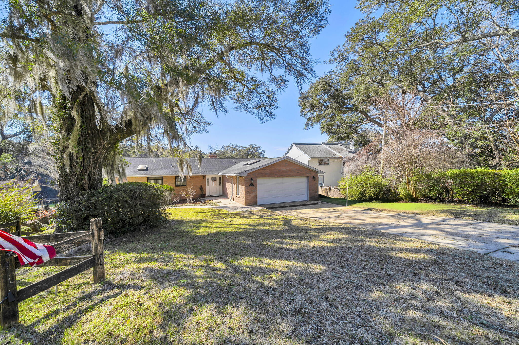 MICHAEL GLENN ESTATES - Residential