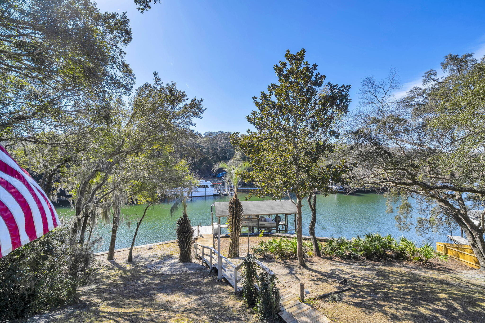 MICHAEL GLENN ESTATES - Residential