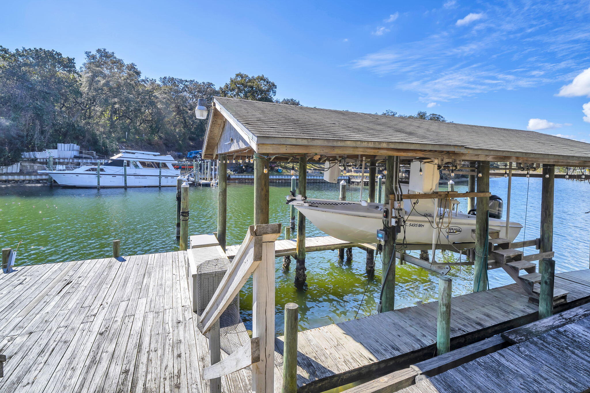 MICHAEL GLENN ESTATES - Residential