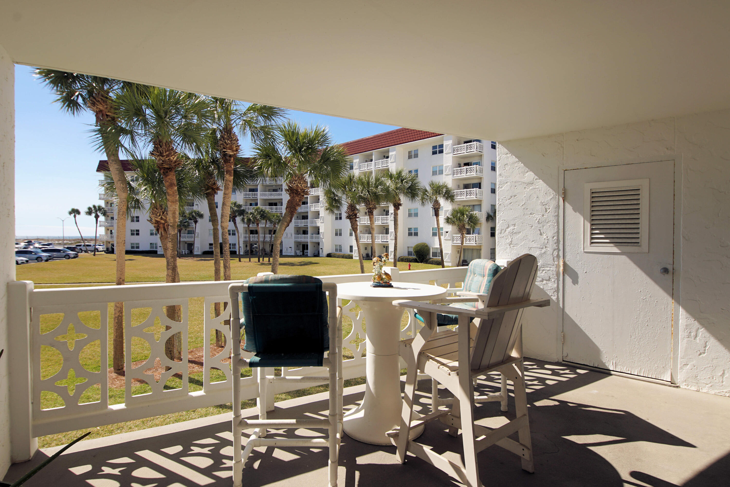 El MAtador Condominiums - Residential