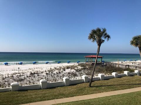 El MAtador Condominiums - Residential