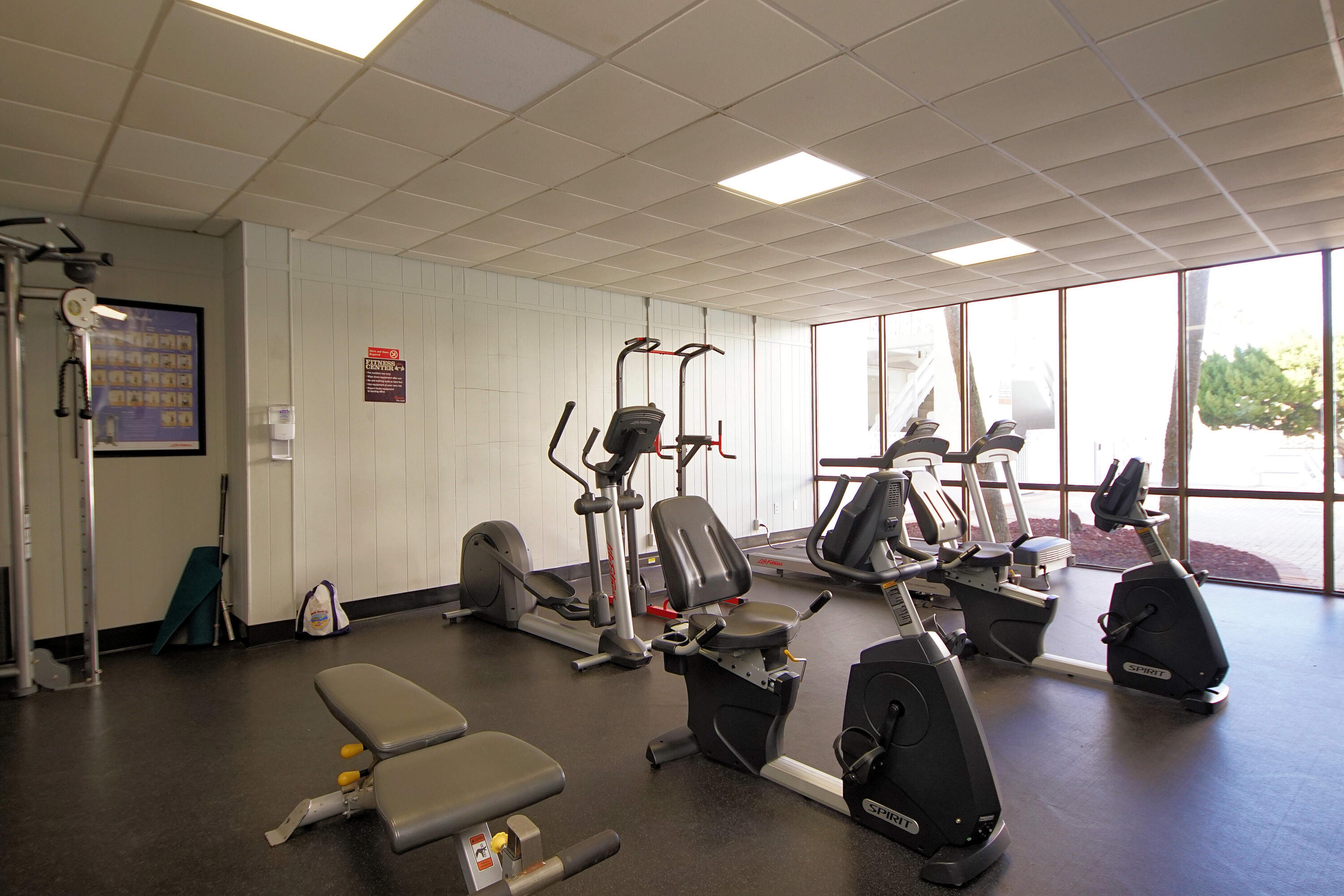 El MAtador Condominiums - Residential