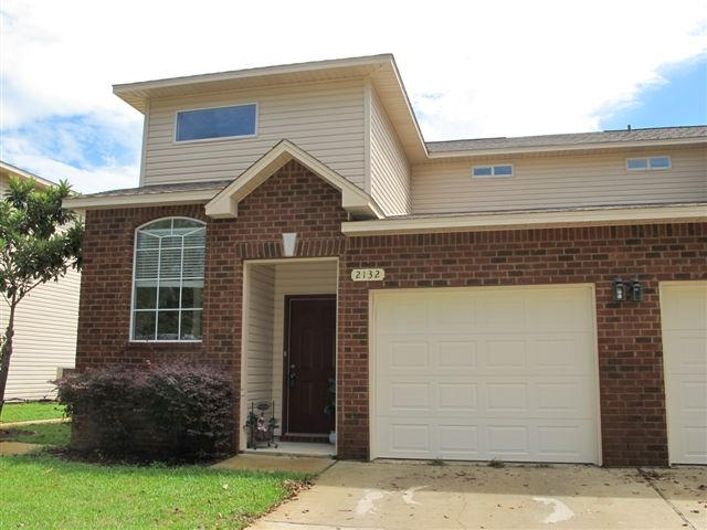 HADLEIGH HILLS T/H - Residential