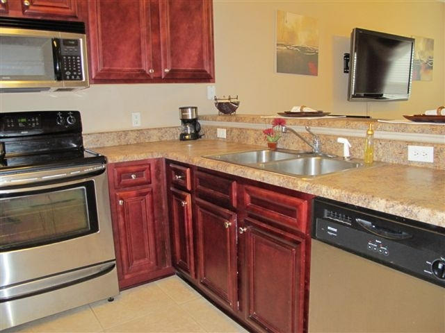 HADLEIGH HILLS T/H - Residential