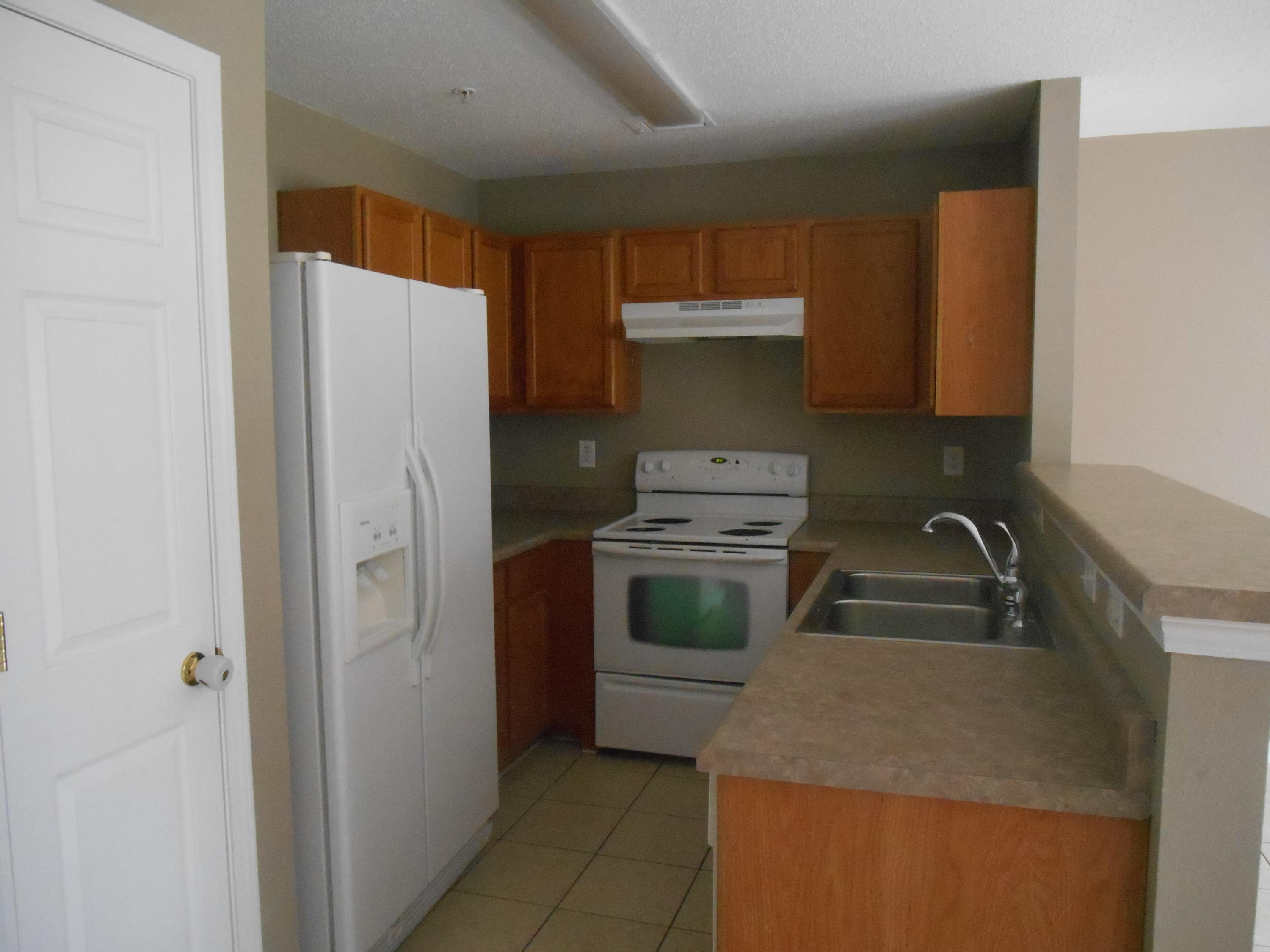 ROLLING PINES - Residential Lease