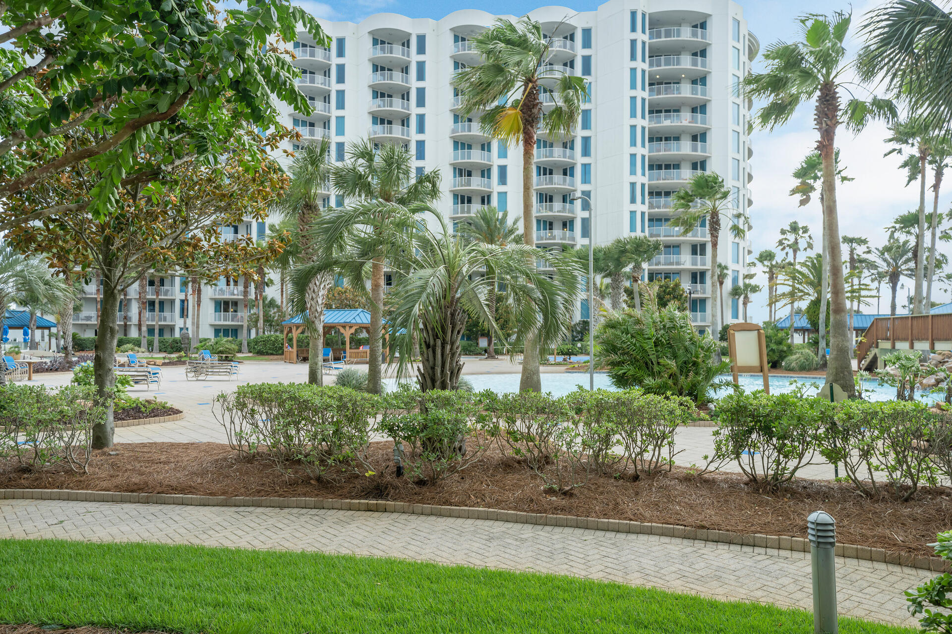 THE PALMS OF DESTIN - Residential