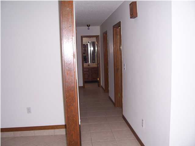 VALPARAISO PINECREST 5 - Residential Lease