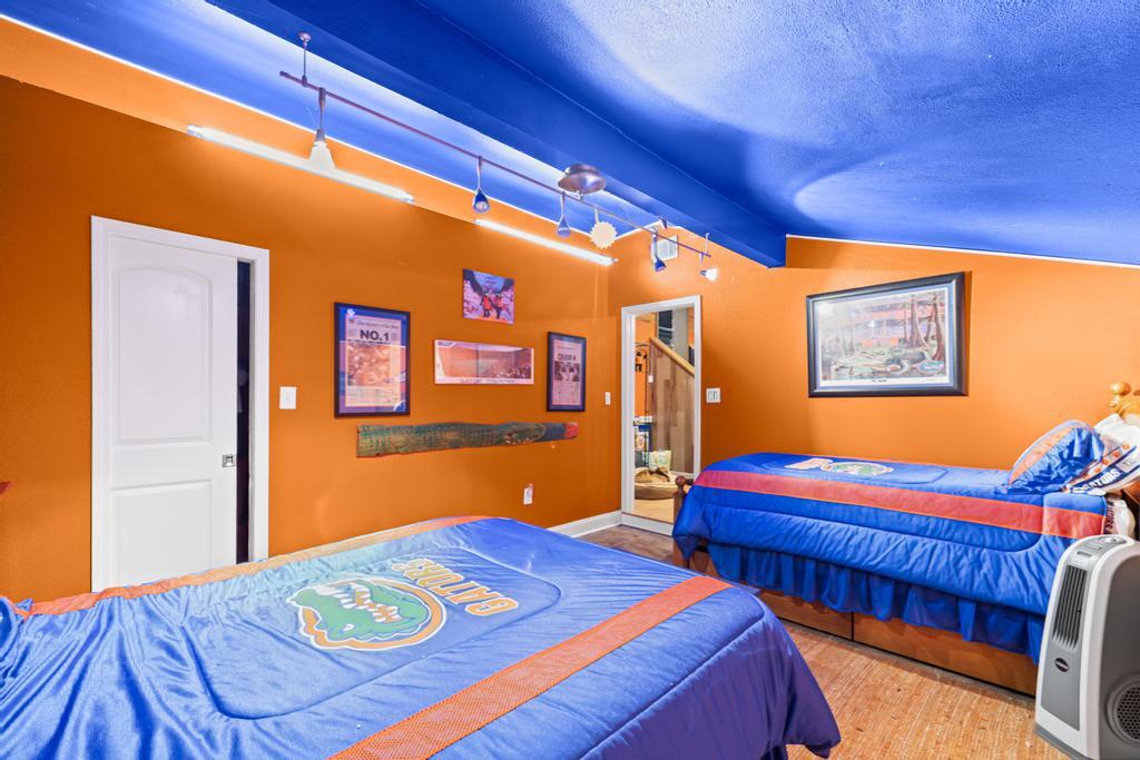 NONESUCH WAY - Residential