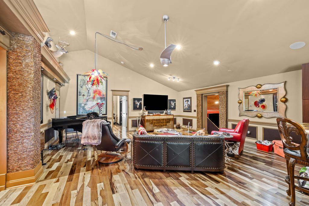 NONESUCH WAY - Residential