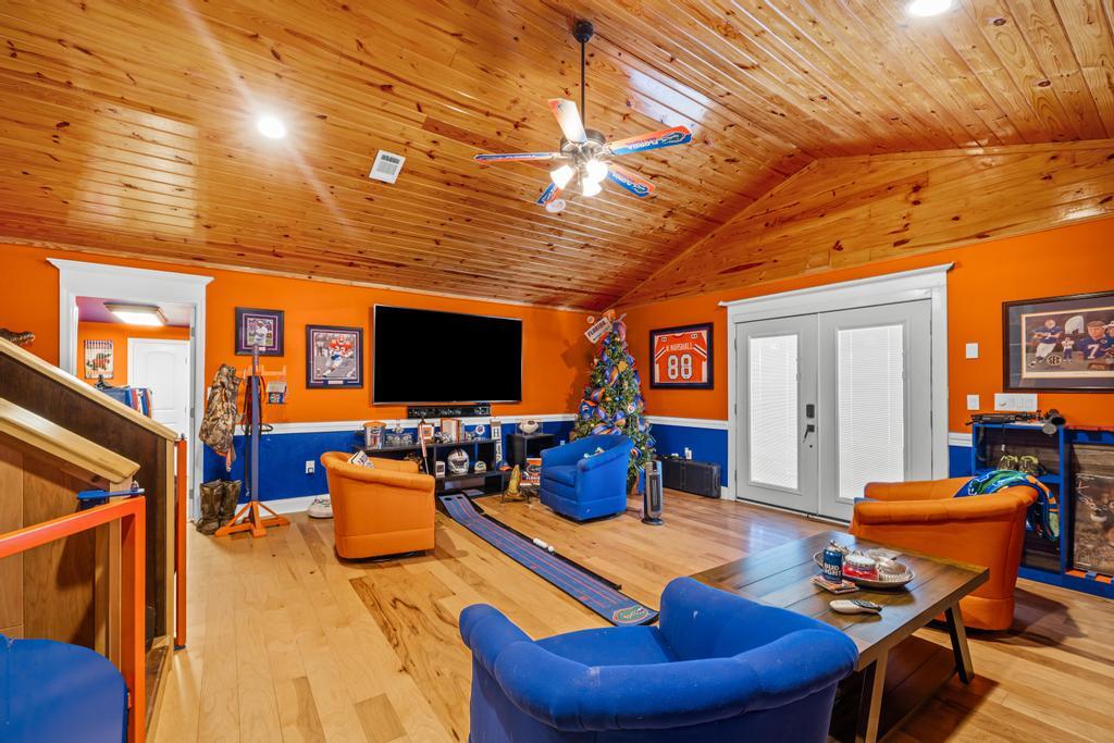 NONESUCH WAY - Residential