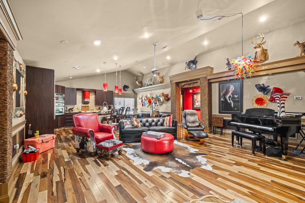 NONESUCH WAY - Residential