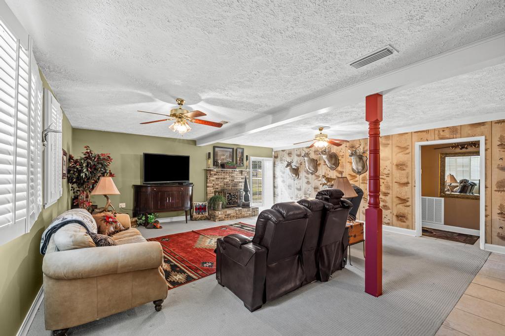 NONESUCH WAY - Residential