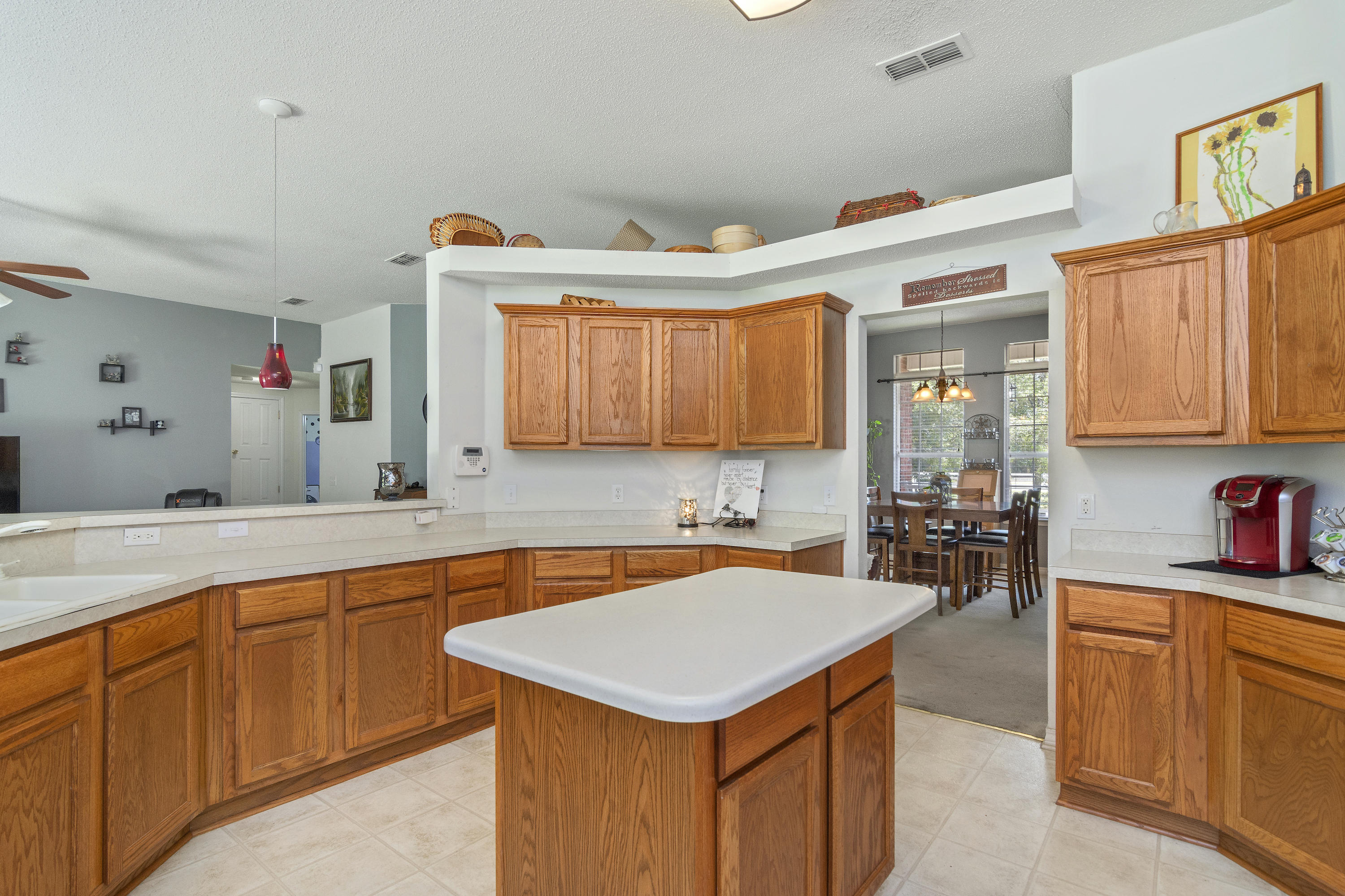 COUNTRYWOOD EST - Residential