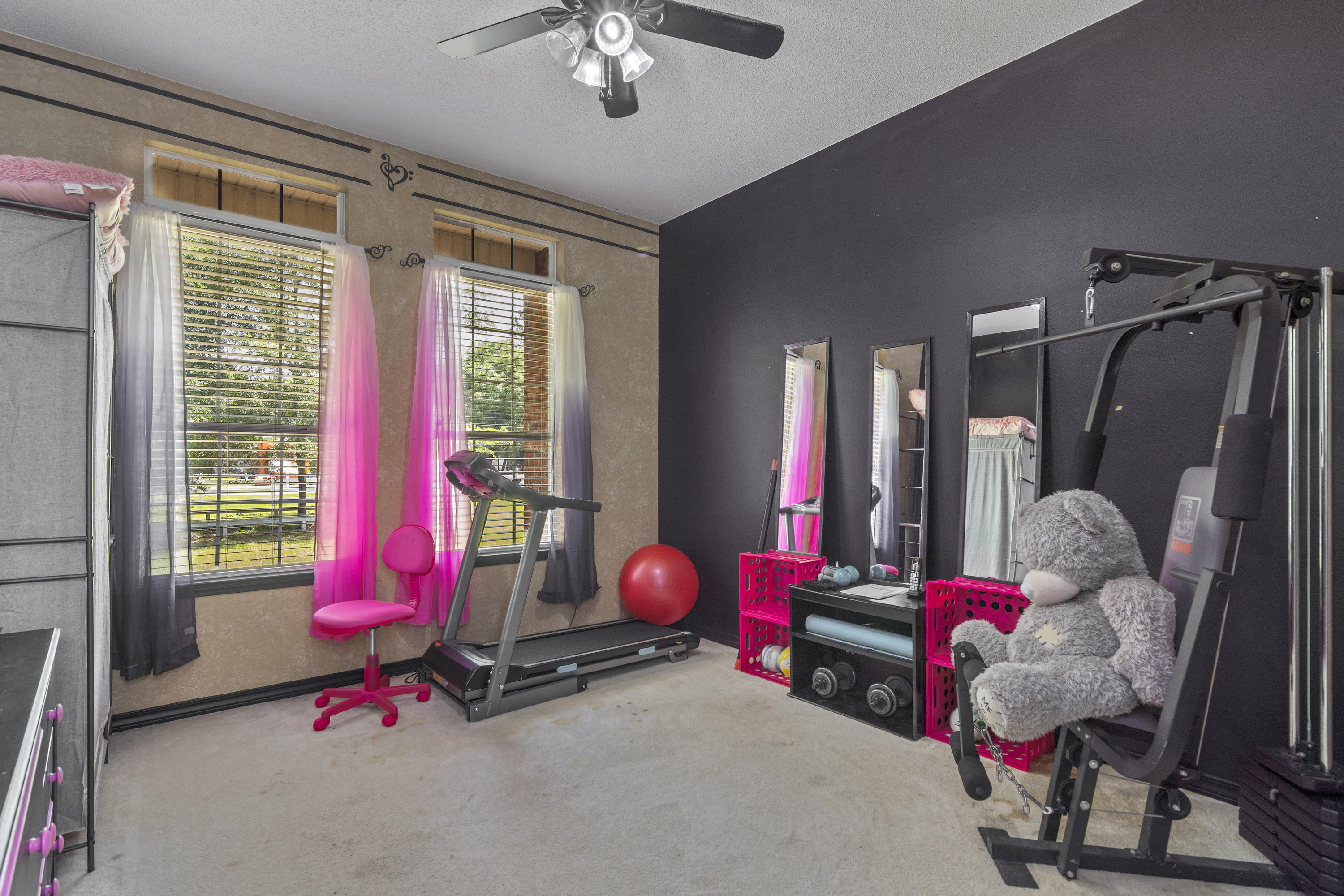 COUNTRYWOOD EST - Residential