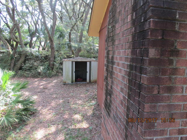 BERKSHIRE WOODS - Residential Lease