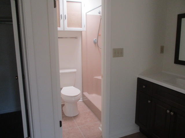 BERKSHIRE WOODS - Residential Lease