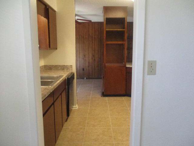 BERKSHIRE WOODS - Residential Lease