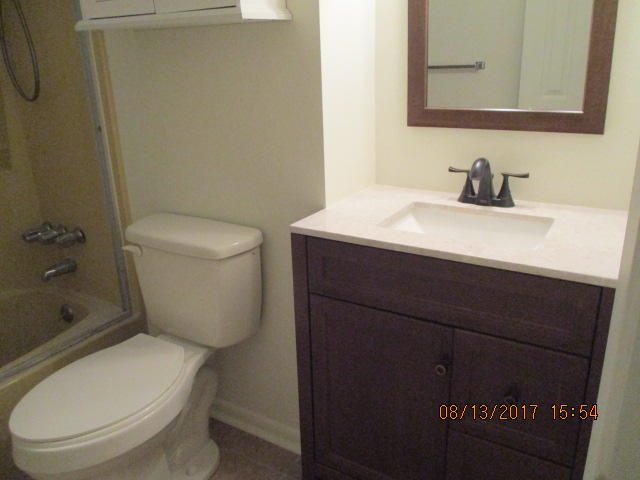 BERKSHIRE WOODS - Residential Lease